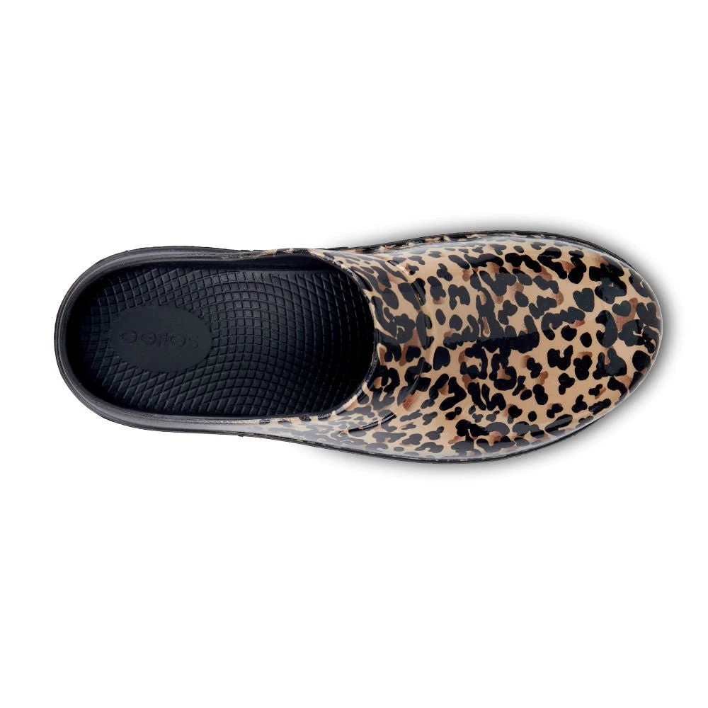 'OOFOS' Women's OOcloog Luxe Pixel Clog - Black / Black Leopard - Image 2